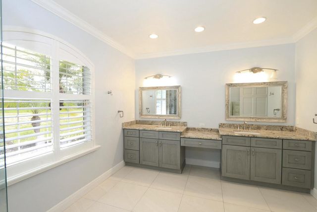 2879 SE Peru Street, Port Saint Lucie, FL 34984