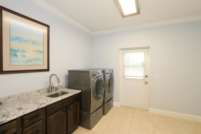 2879 SE Peru Street, Port Saint Lucie, FL 34984