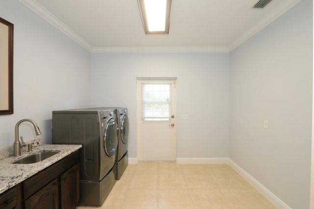2879 SE Peru Street, Port Saint Lucie, FL 34984