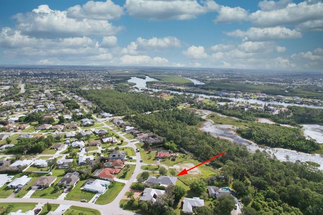 2879 SE Peru Street, Port Saint Lucie, FL 34984
