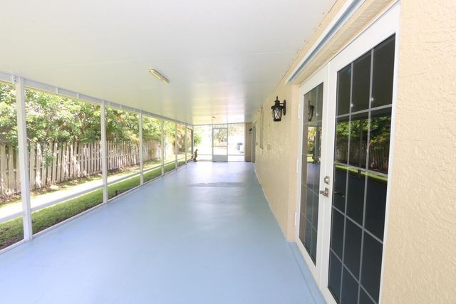 2879 SE Peru Street, Port Saint Lucie, FL 34984