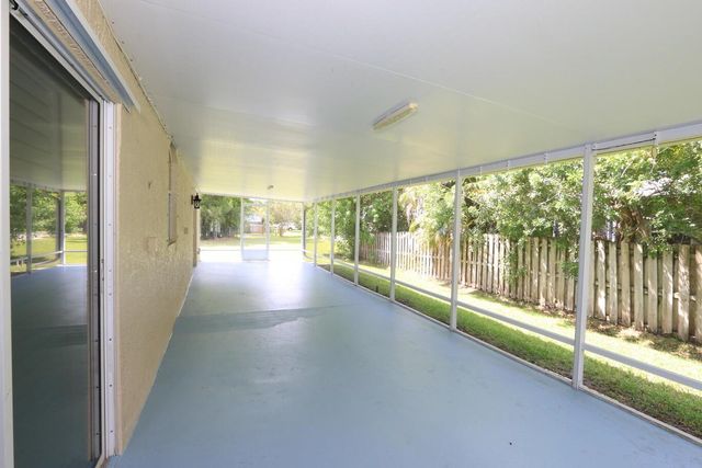 2879 SE Peru Street, Port Saint Lucie, FL 34984
