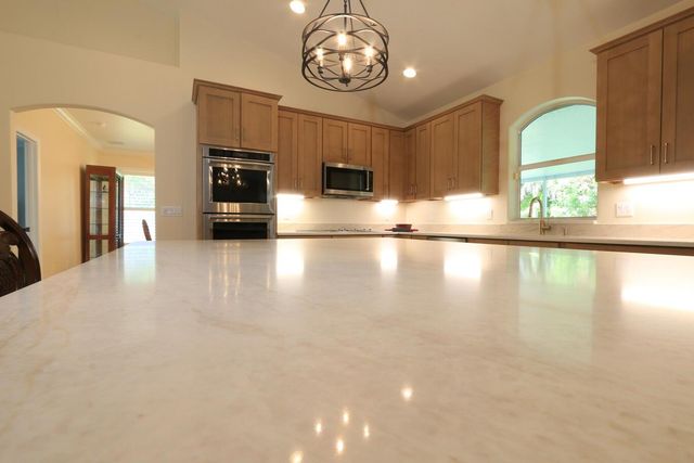 2879 SE Peru Street, Port Saint Lucie, FL 34984