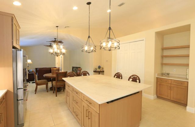 2879 SE Peru Street, Port Saint Lucie, FL 34984