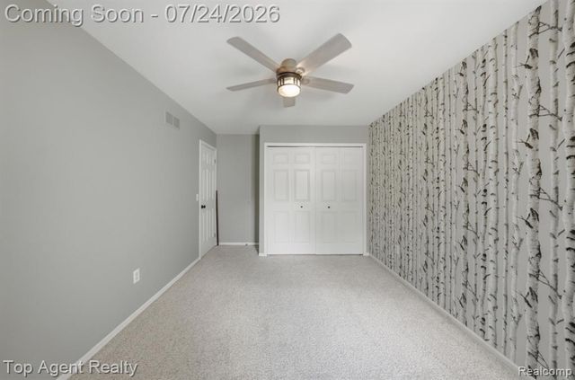 43835 Coachmaker Drive, Sterling Heights, MI 48313