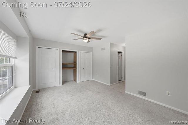 43835 Coachmaker Drive, Sterling Heights, MI 48313