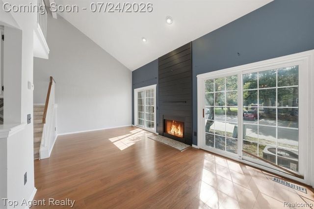 43835 Coachmaker Drive, Sterling Heights, MI 48313