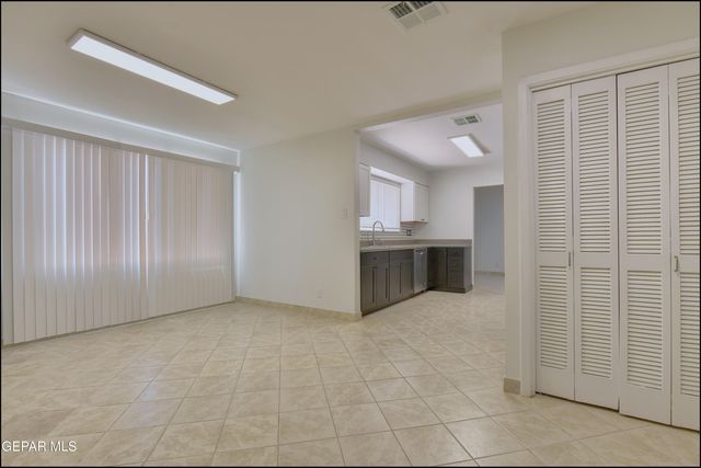 3807 WAYMORE Drive, El Paso, TX 79902