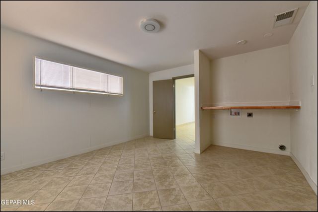 3807 WAYMORE Drive, El Paso, TX 79902