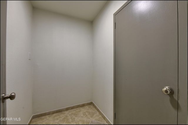 3807 WAYMORE Drive, El Paso, TX 79902