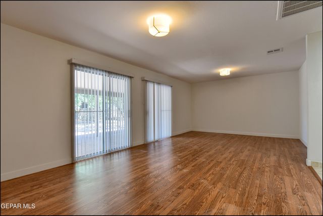 3807 WAYMORE Drive, El Paso, TX 79902