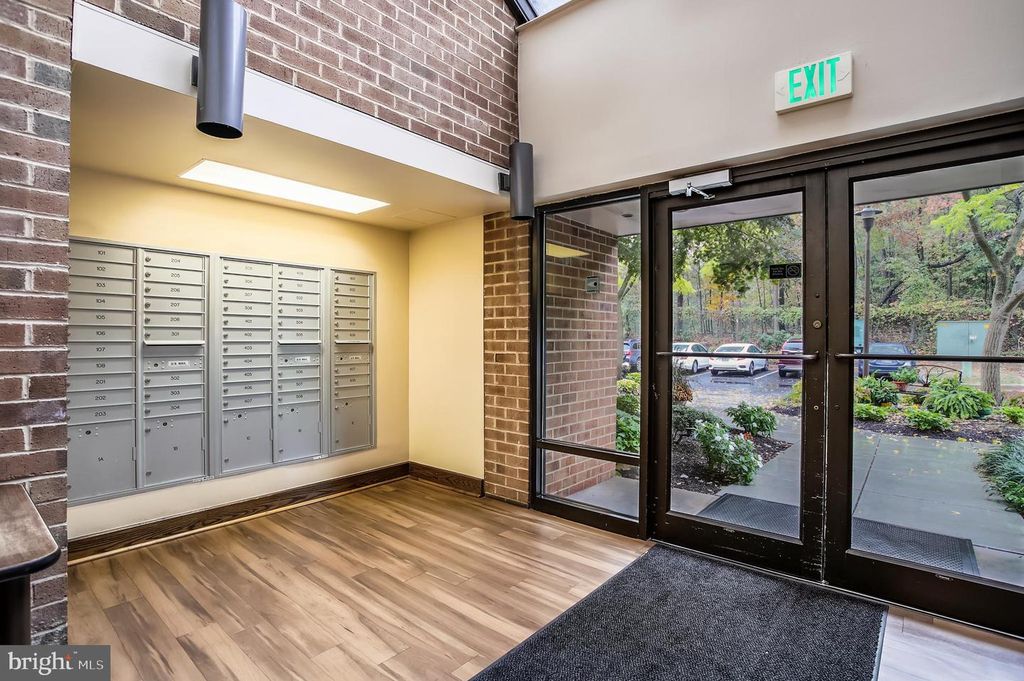 Image 22 of property listing at 3 SOUTHERLY CT #505, Towson, MD 21286