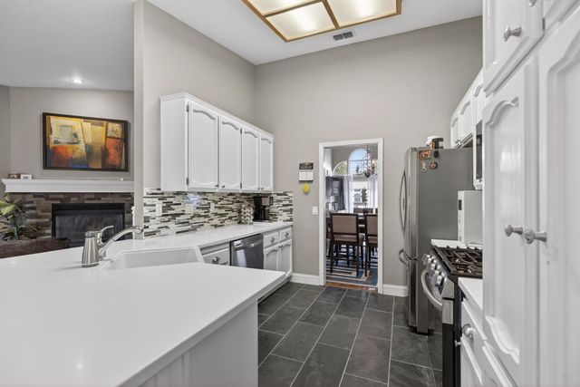 1231 Chablis Cir, Roseville, CA 95747