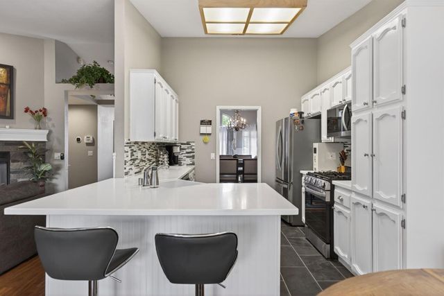 1231 Chablis Cir, Roseville, CA 95747