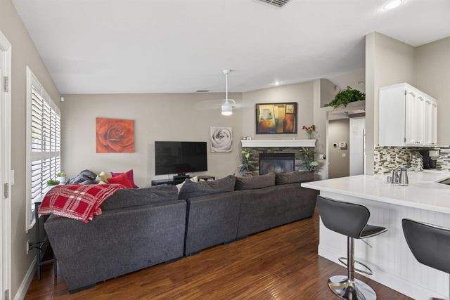 1231 Chablis Cir, Roseville, CA 95747