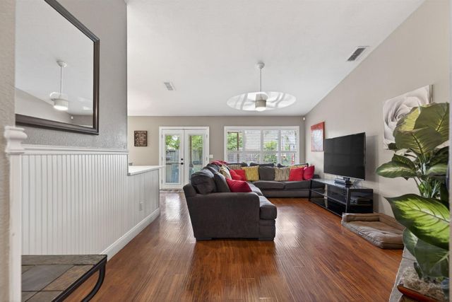 1231 Chablis Cir, Roseville, CA 95747