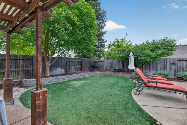 1231 Chablis Cir, Roseville, CA 95747