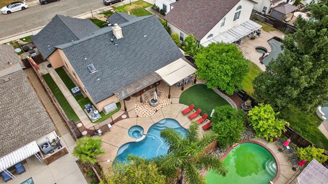 1231 Chablis Cir, Roseville, CA 95747