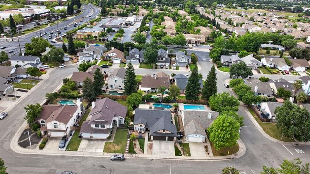 1231 Chablis Cir, Roseville, CA 95747