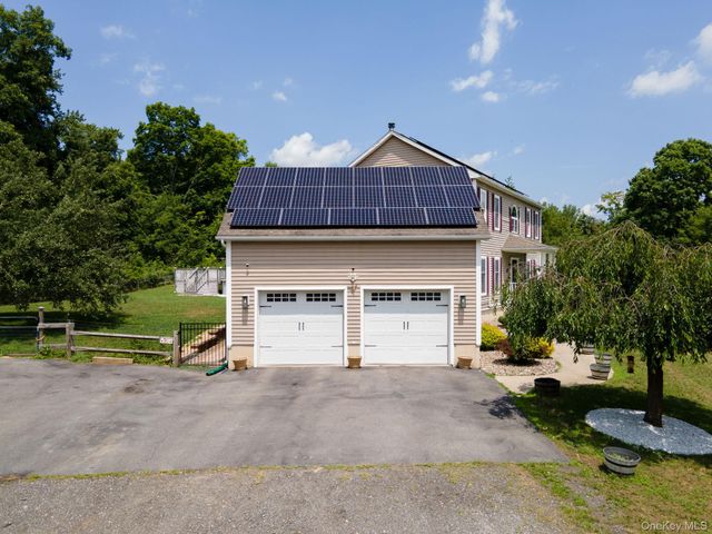733 Lattintown Road, Milton, NY 12547