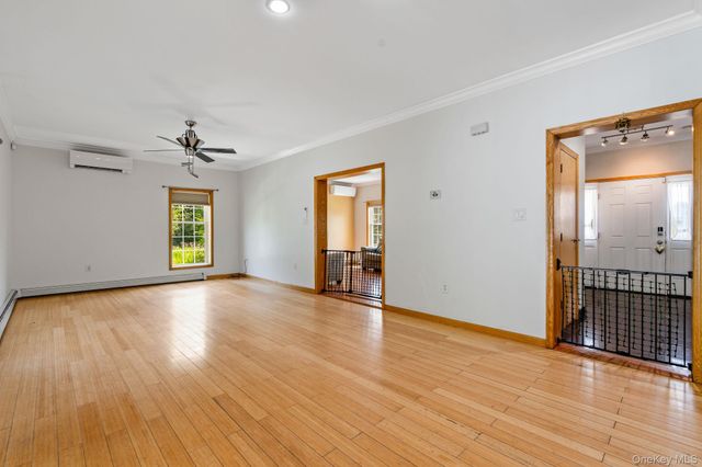 733 Lattintown Road, Milton, NY 12547