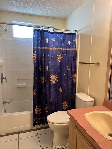 16707 Garfield Avenue 2008, Paramount, CA 90723