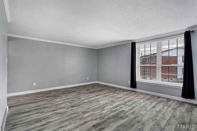 917 Claytonbrook Drive 1, Ballwin, MO 63011