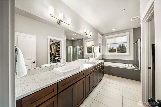 23832 141st Lane SE, Kent, WA 98042