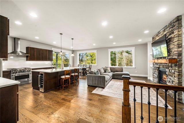 23832 141st Lane SE, Kent, WA 98042