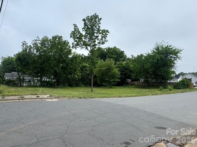 2211 Carmine Street, Charlotte, NC 28206