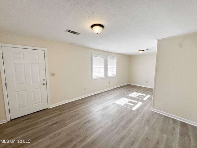 1326 Cadillac Drive, Jackson, MS 39213