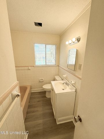 1326 Cadillac Drive, Jackson, MS 39213