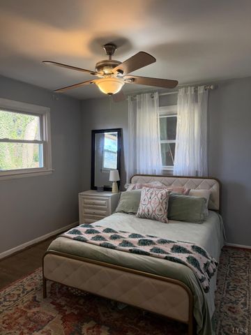 1204 Moseley Drive, Lynchburg, VA 24502