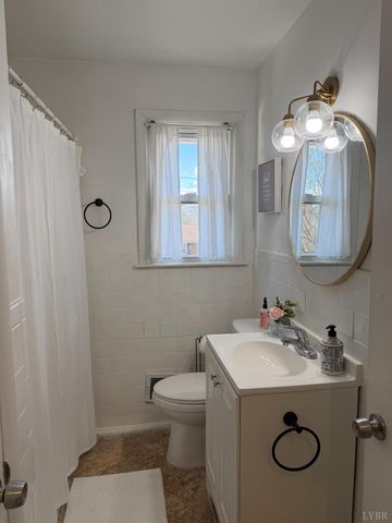 1204 Moseley Drive, Lynchburg, VA 24502