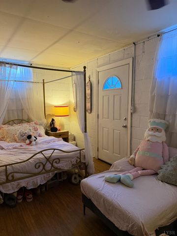 1204 Moseley Drive, Lynchburg, VA 24502