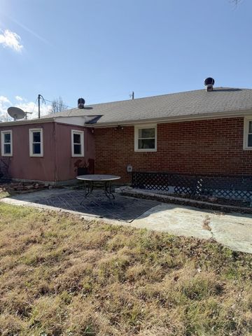 1204 Moseley Drive, Lynchburg, VA 24502