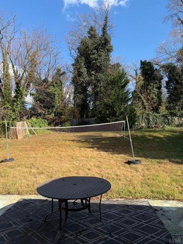 1204 Moseley Drive, Lynchburg, VA 24502