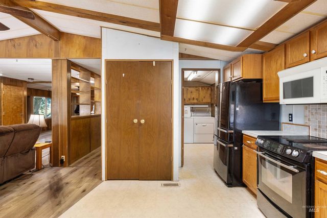 236 N 200 W, Jerome, ID 83338