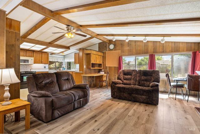 236 N 200 W, Jerome, ID 83338
