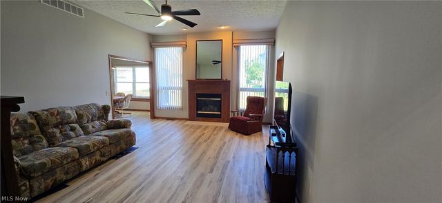118 Gleneagle Drive, Elyria, OH 44035