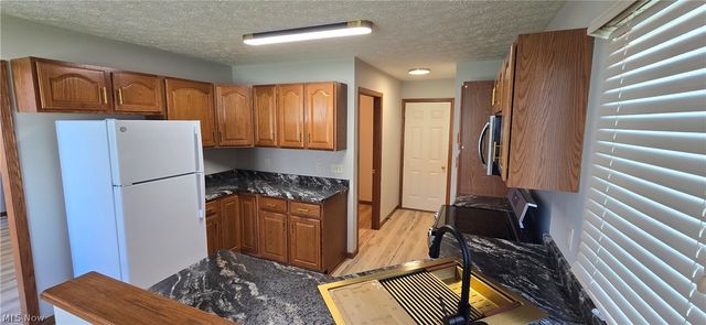 118 Gleneagle Drive, Elyria, OH 44035