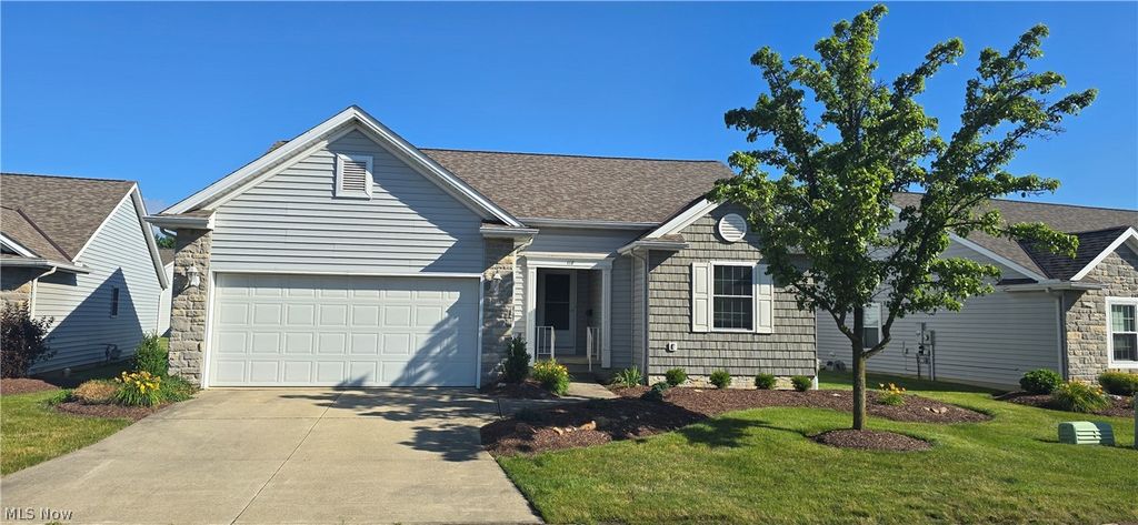 118 Gleneagle Drive, Elyria, OH 44035