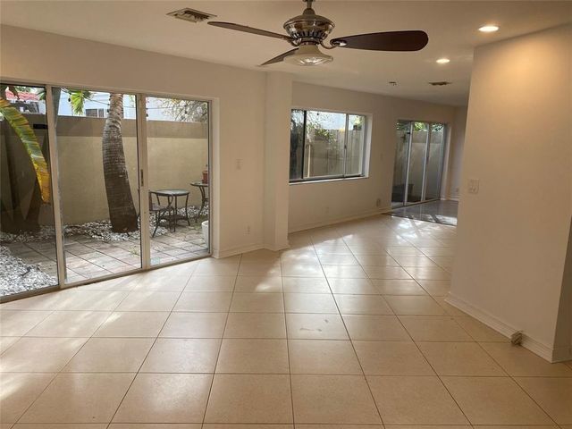 101 SE 15th Avenue E, Fort Lauderdale, FL 33301