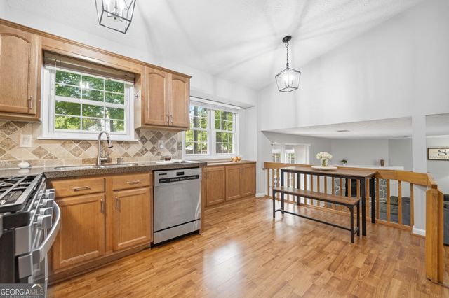 500 Sheringham Court, Roswell, GA 30076