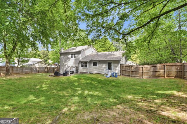 500 Sheringham Court, Roswell, GA 30076