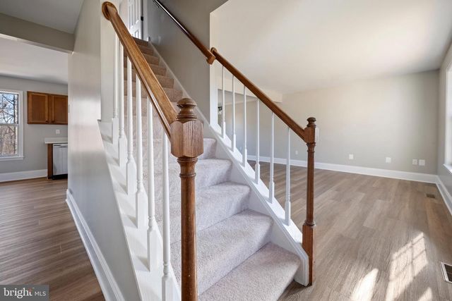 15689 PIKE TRL, Dumfries, VA 22025