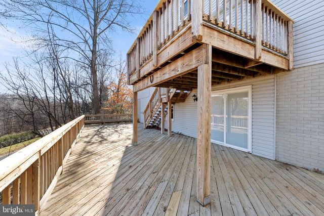 15689 PIKE TRL, Dumfries, VA 22025