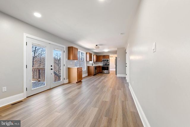 15689 PIKE TRL, Dumfries, VA 22025