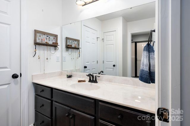 21 Moss Pink Place, Asheville, NC 28806