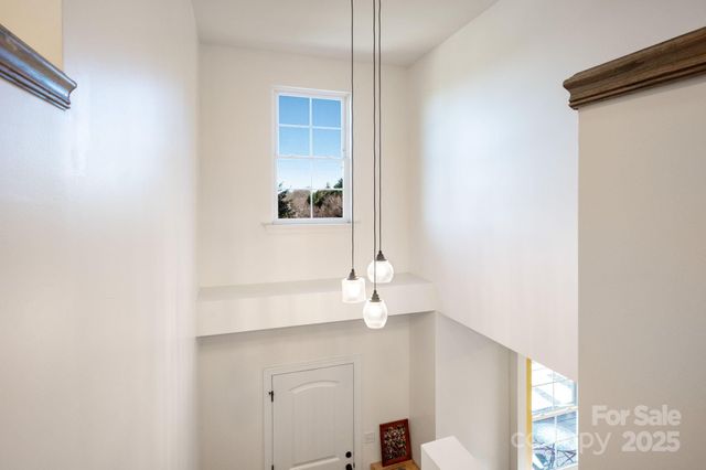 21 Moss Pink Place, Asheville, NC 28806